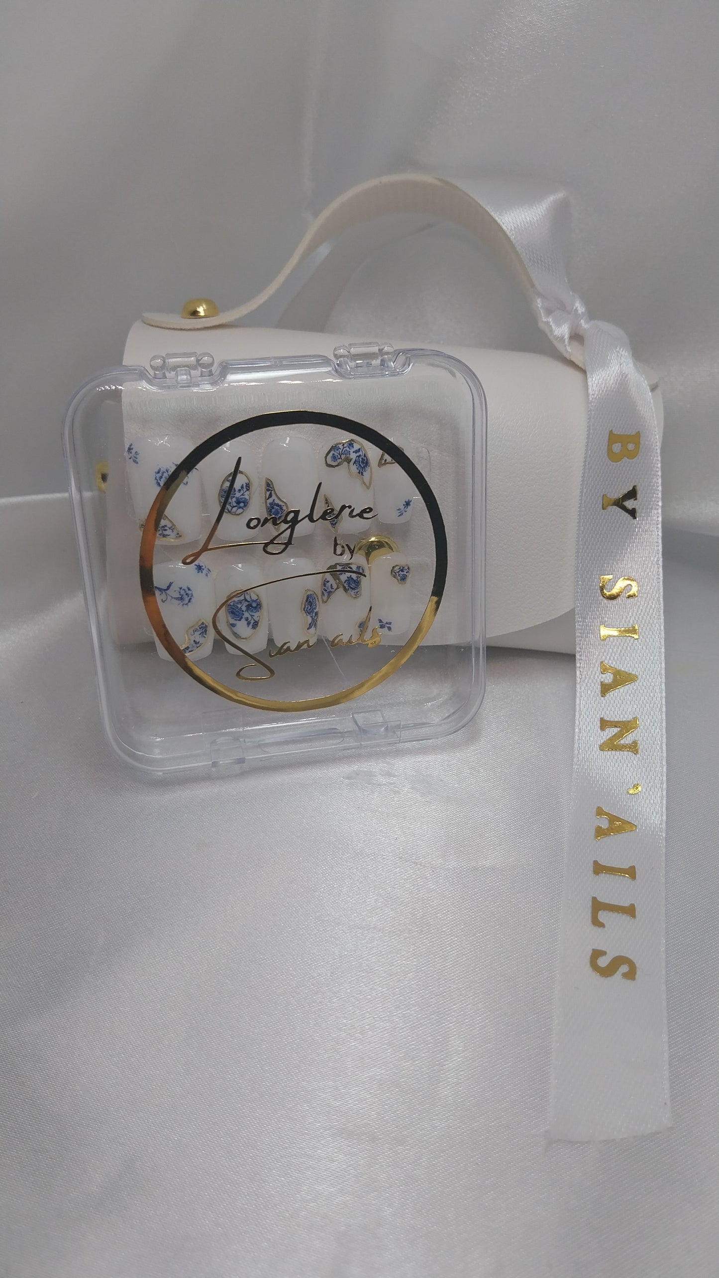 Éclat de porcelaine 🏮💙