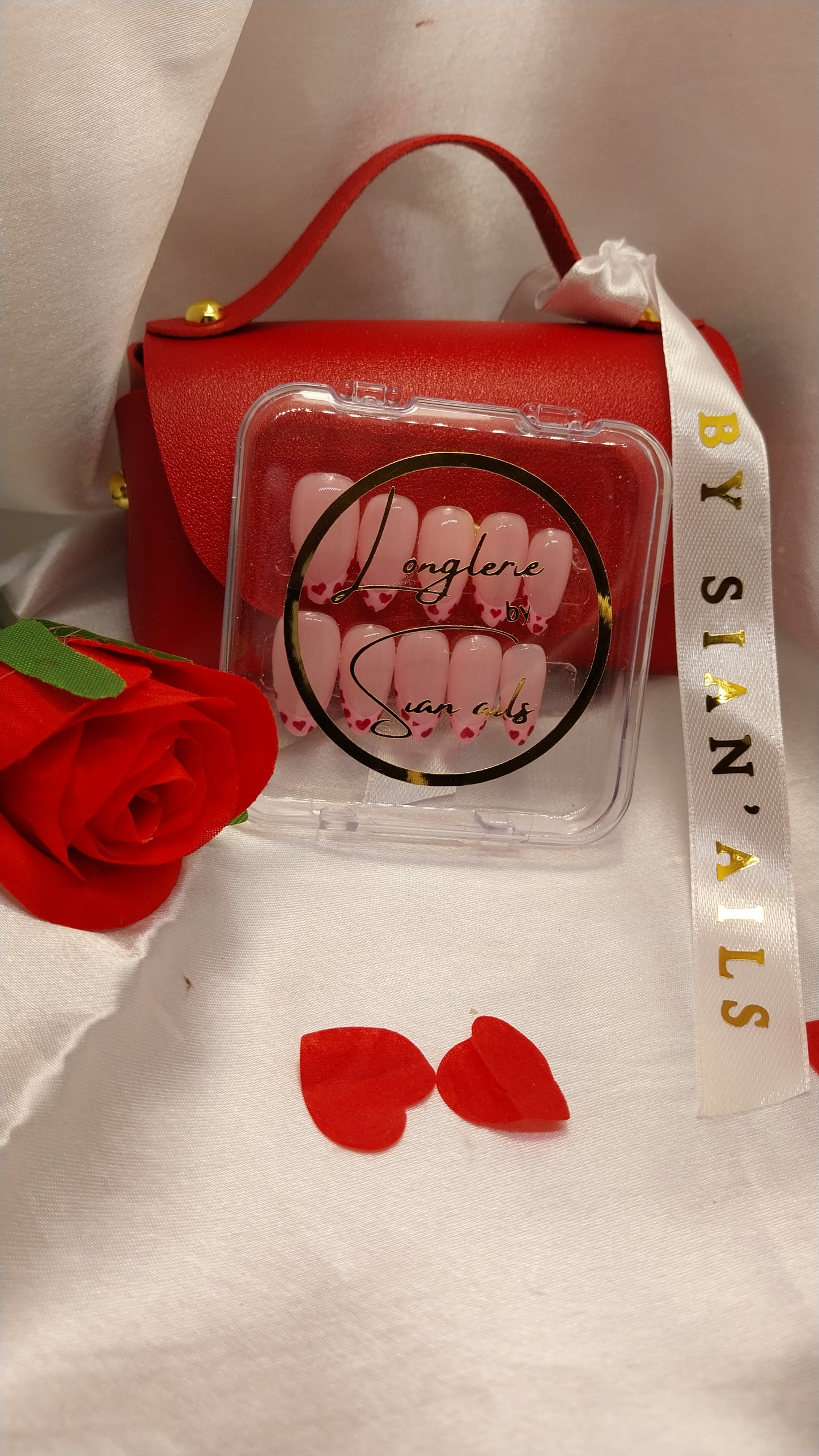 "Romance On Fire 💖🔥"