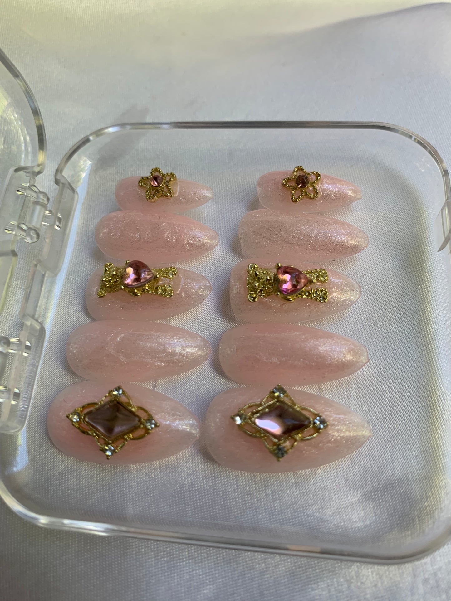 Jewel nails✨🌸