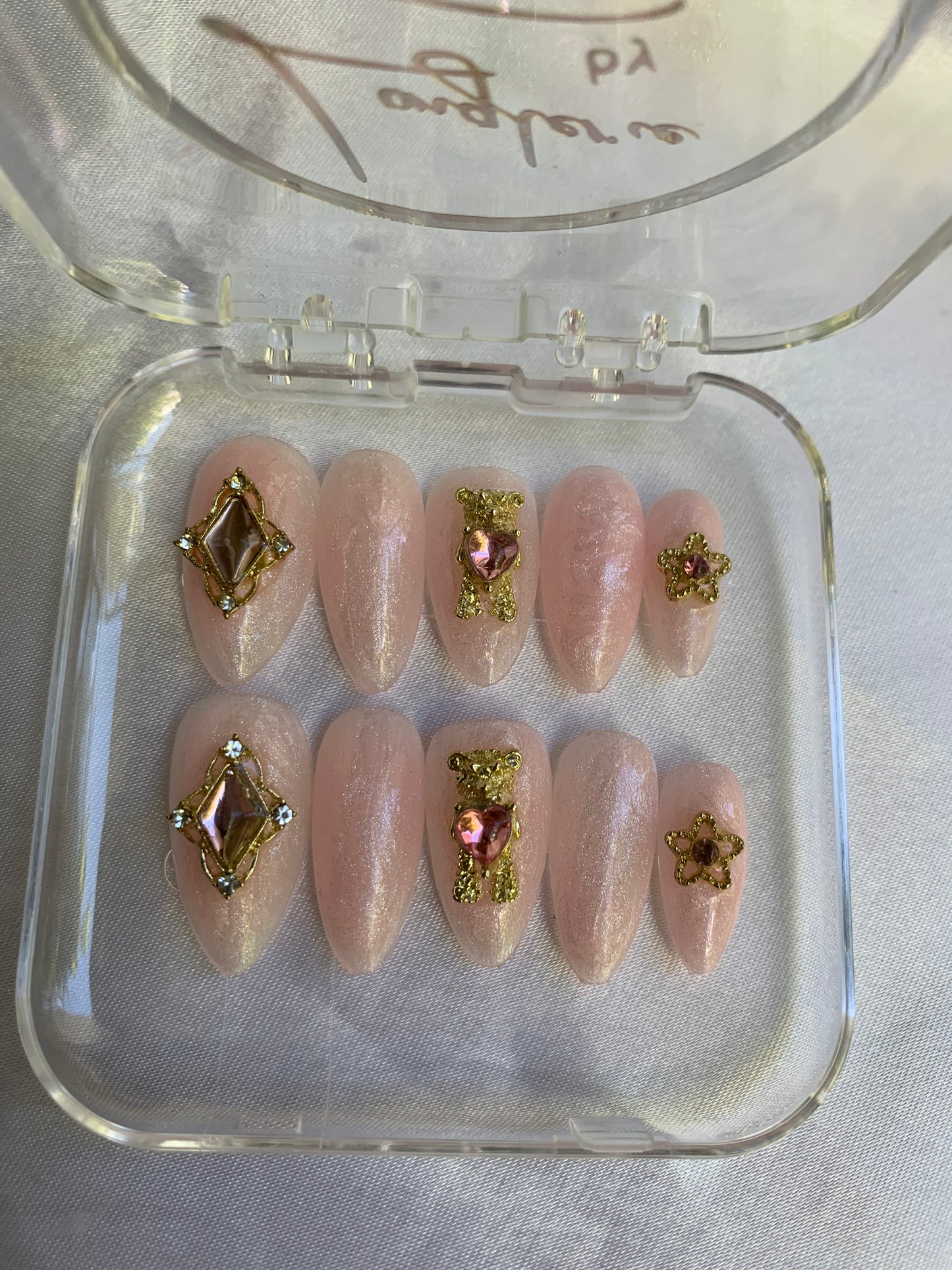 Jewel nails✨🌸