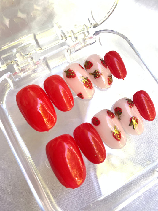 Fraisia nails 🍓