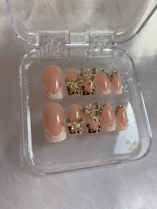 Jewel nails 💅✨