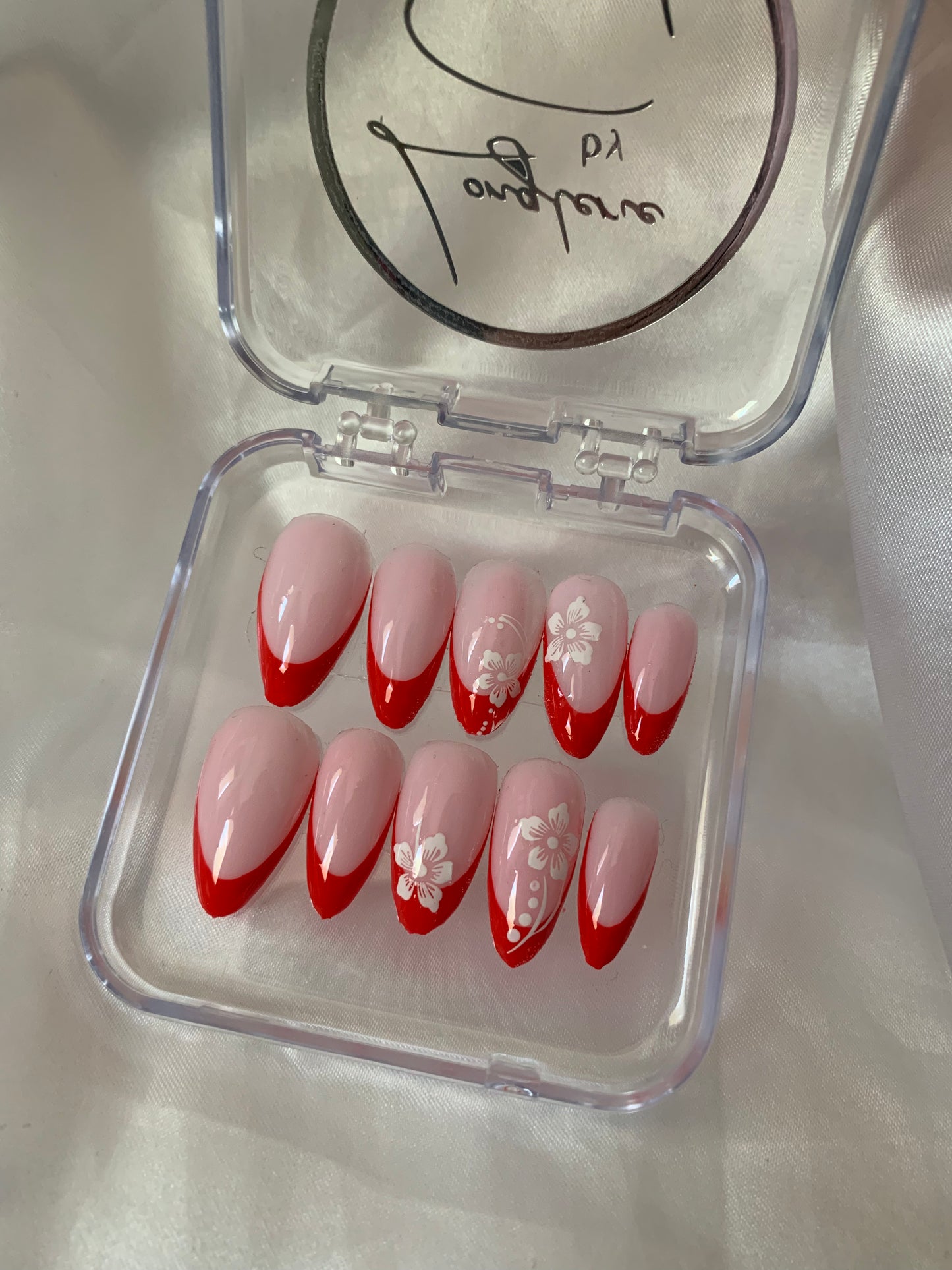 Red nails