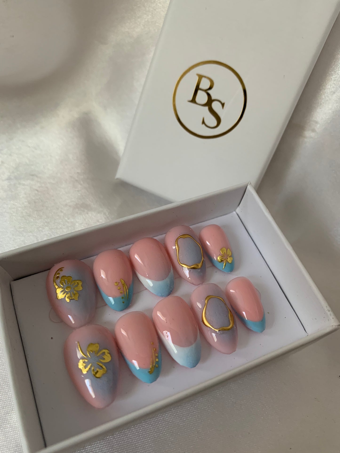 Cien nails