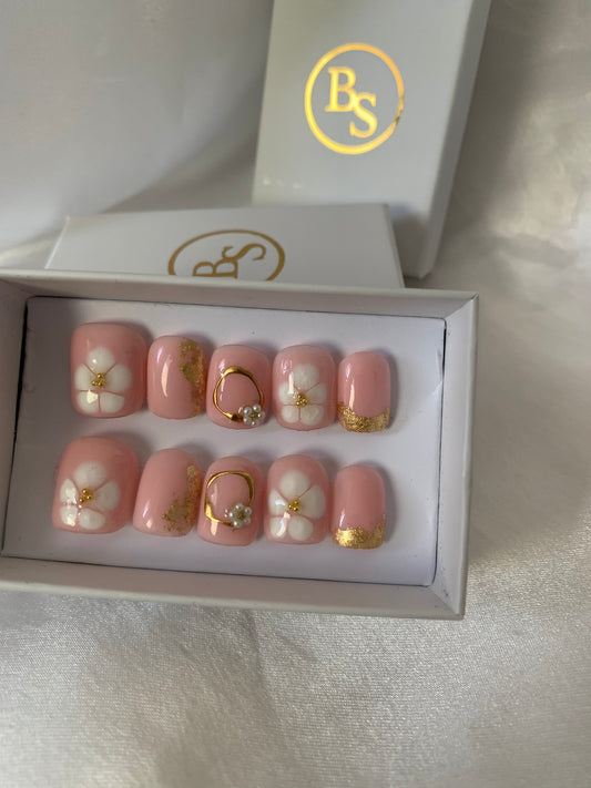 Gold nails