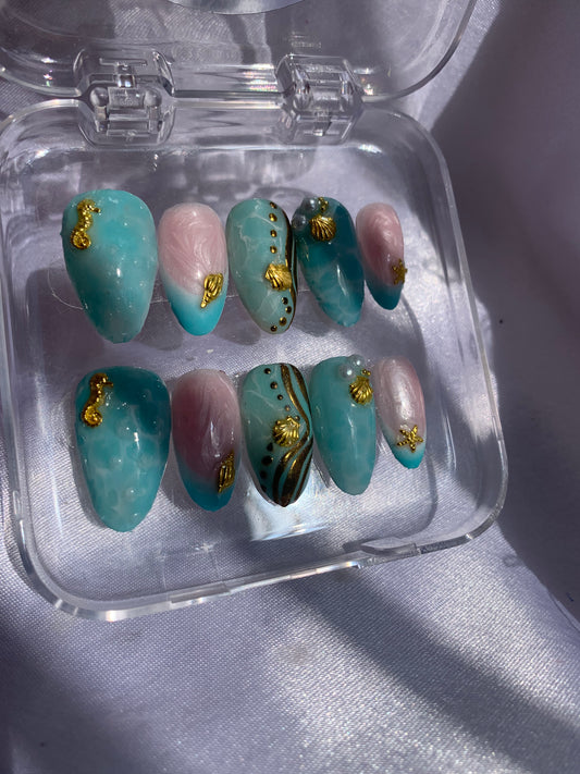 Blue lagon gold