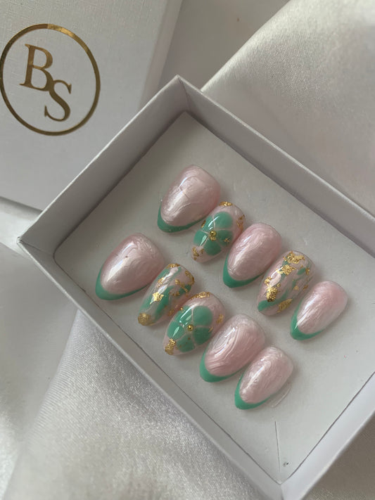 Lagon nails
