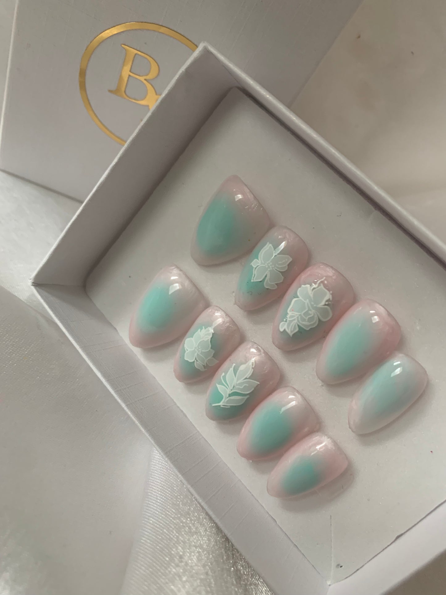Glow pastel