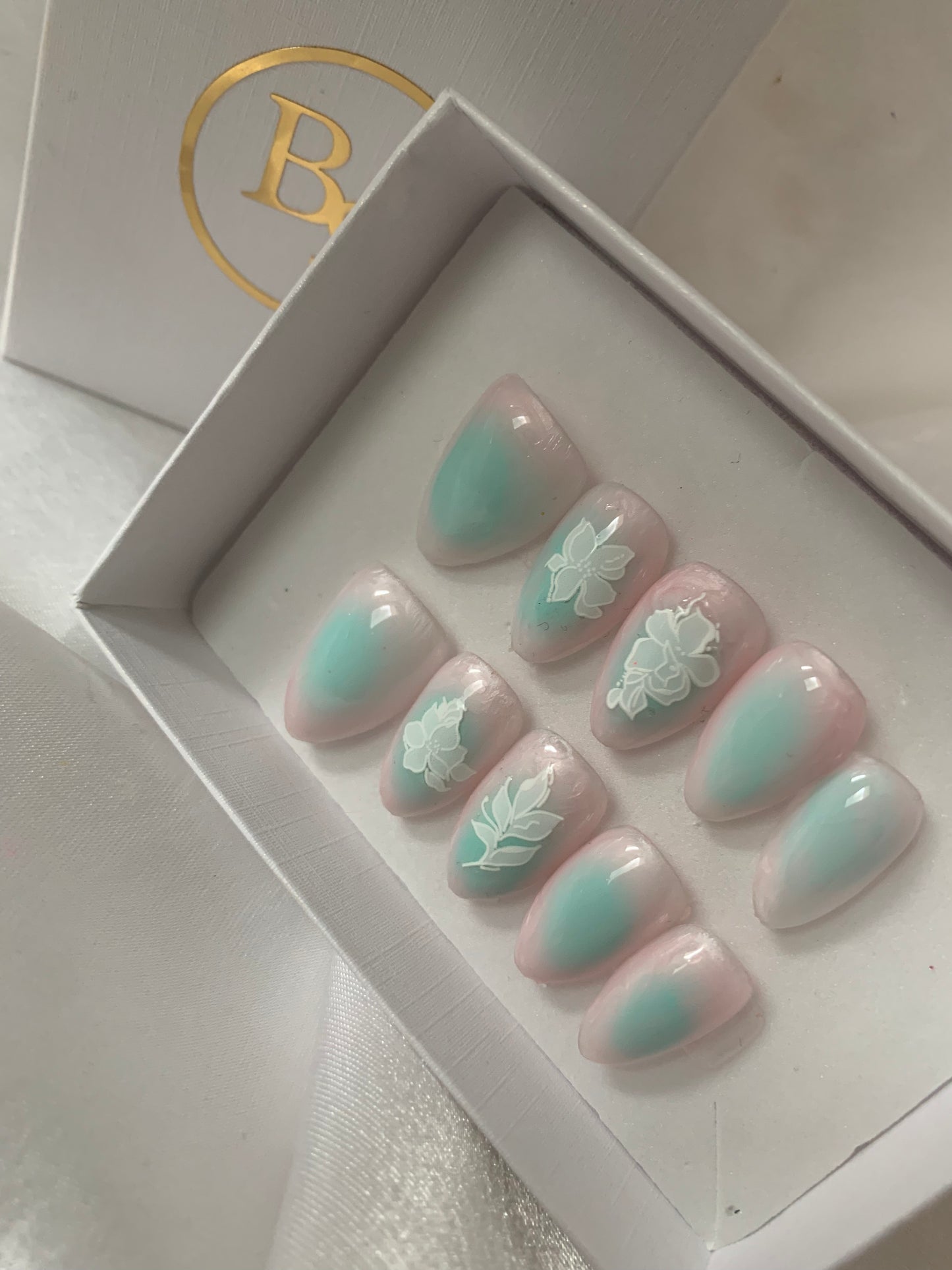 Glow pastel