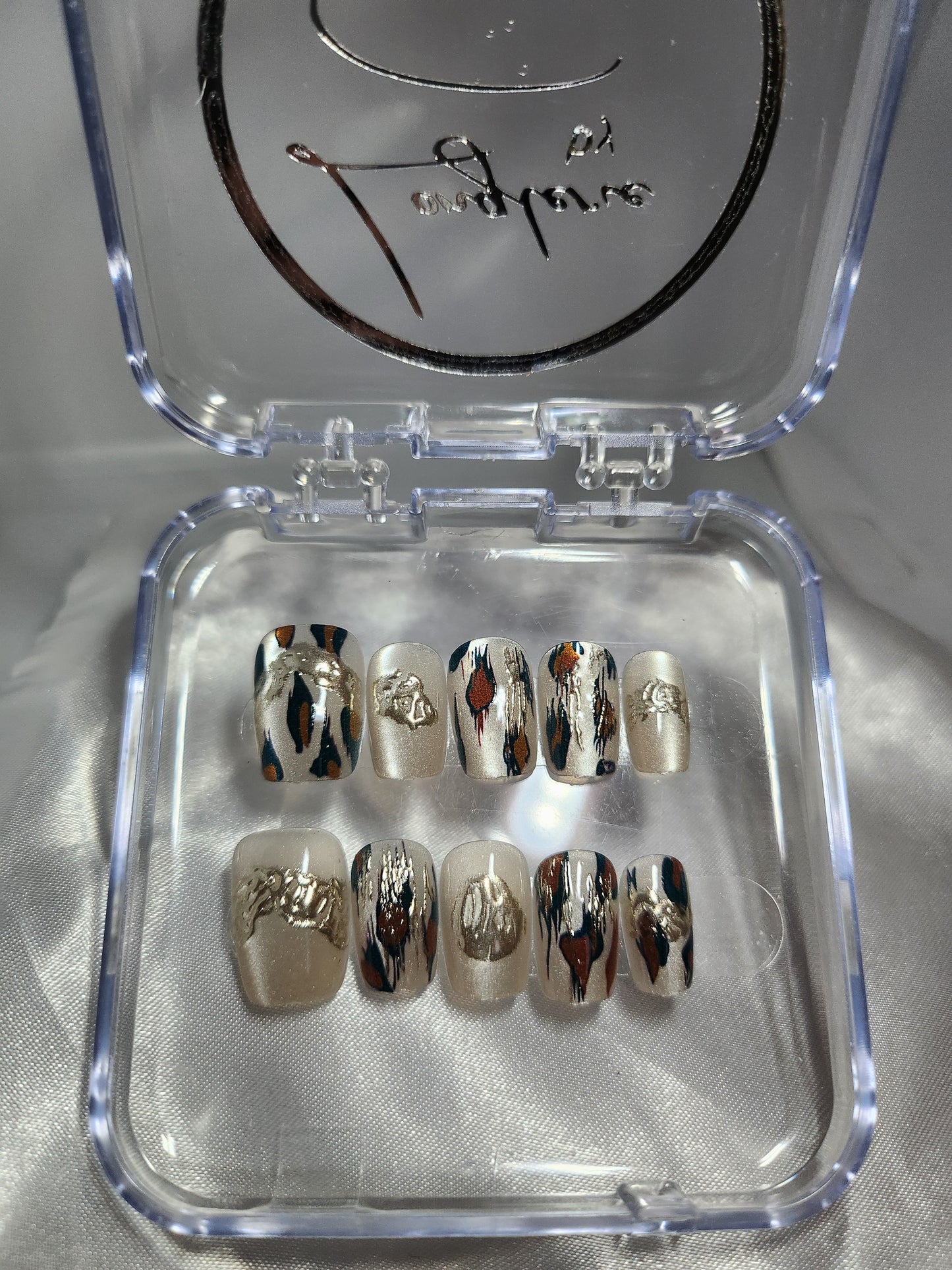 🐆🤍 Quiet Luxury Wild