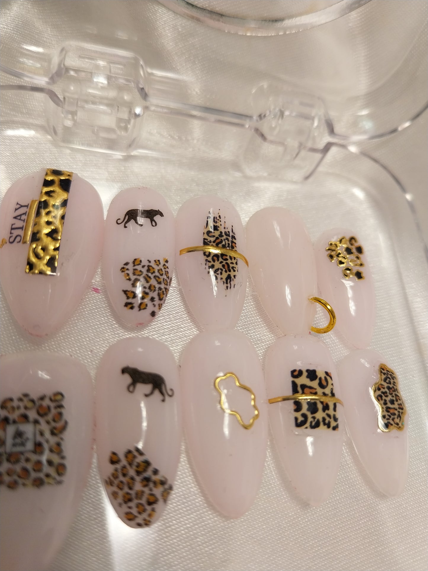 Savage Beauty 🐆💅🏼🕶