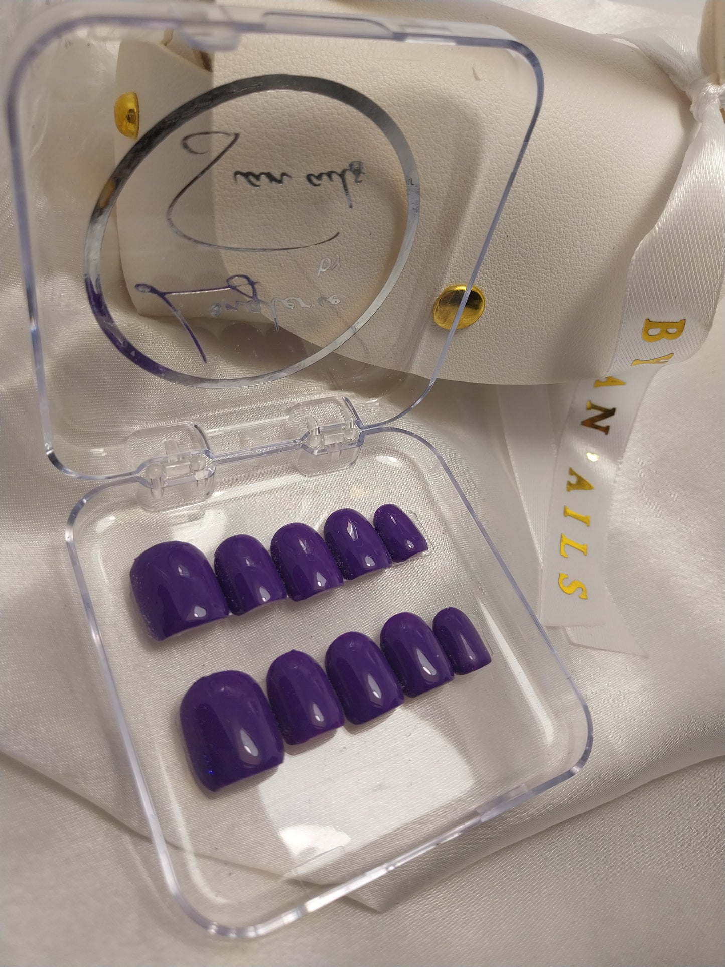 Purple Vibes : Juste toi, mais en mieux ! 💜⚡