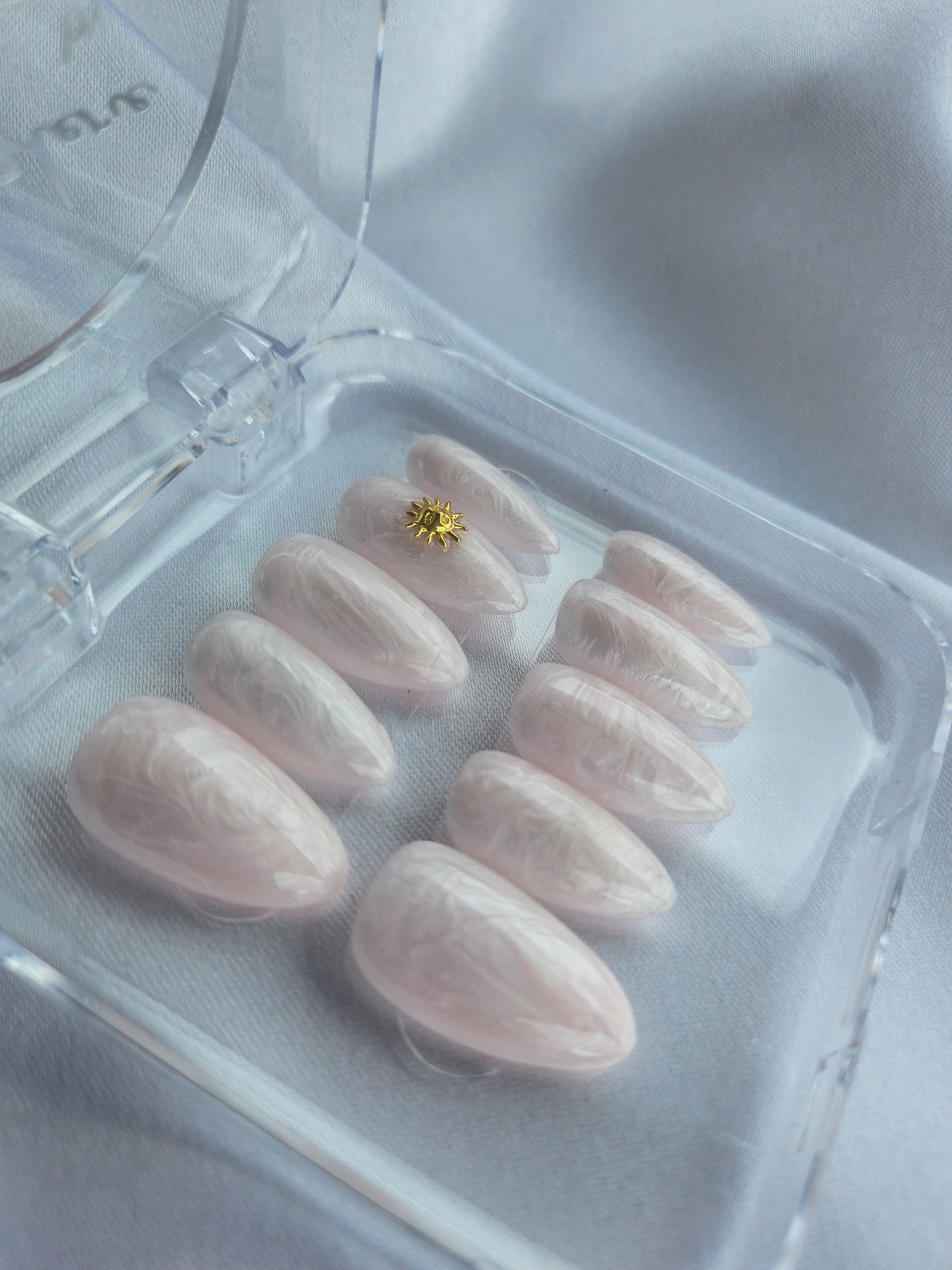 Sunshine Glow • Pink Pearl & Gold ☀️🌸✨