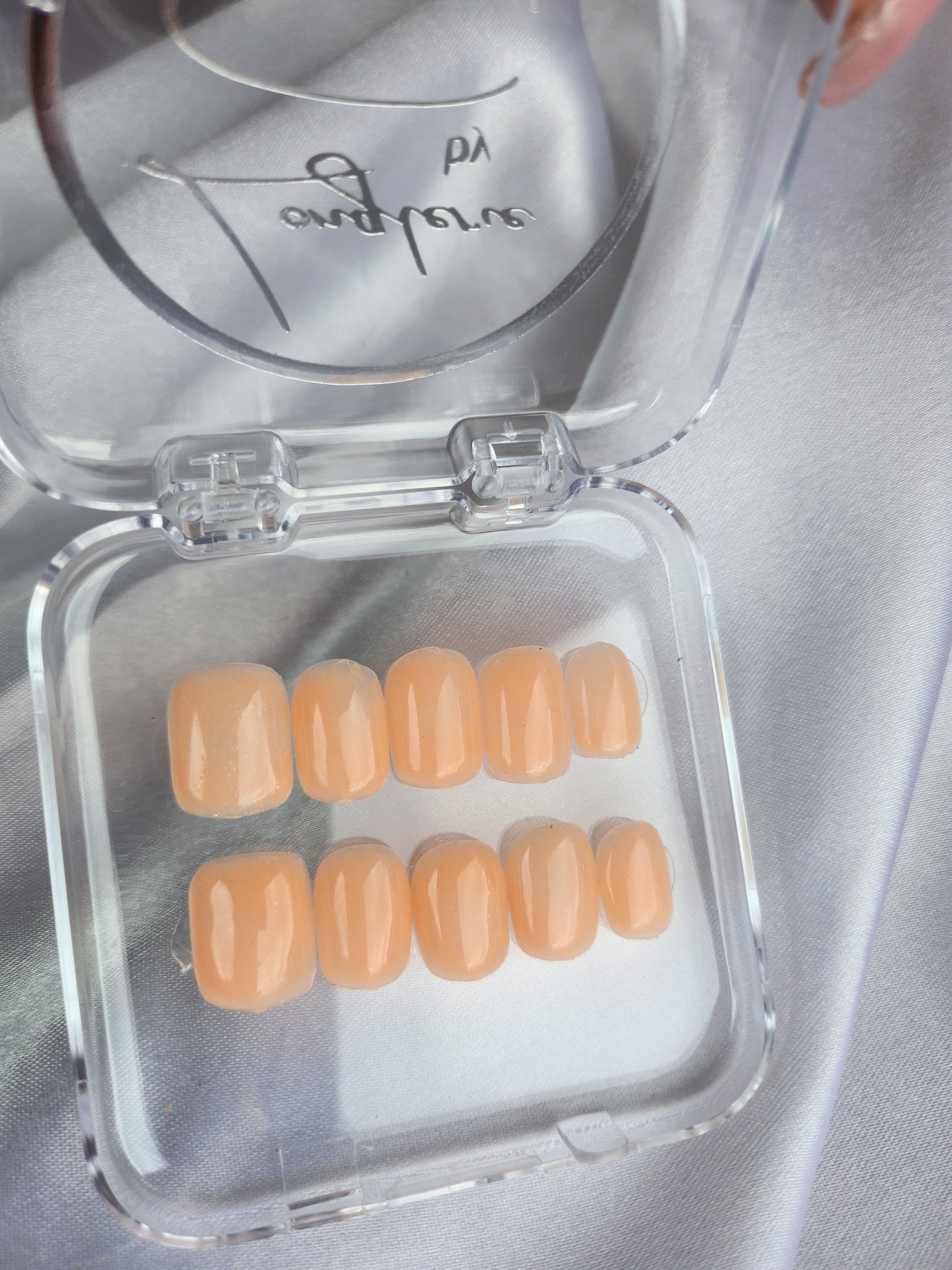 Peach Please 🍑✨