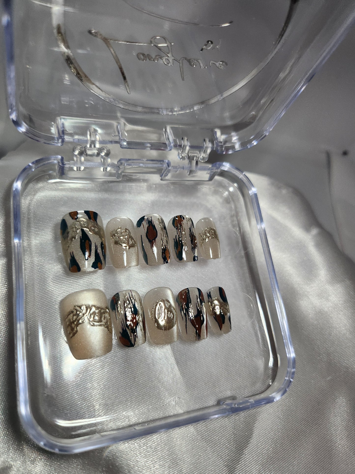 🐆🤍 Quiet Luxury Wild