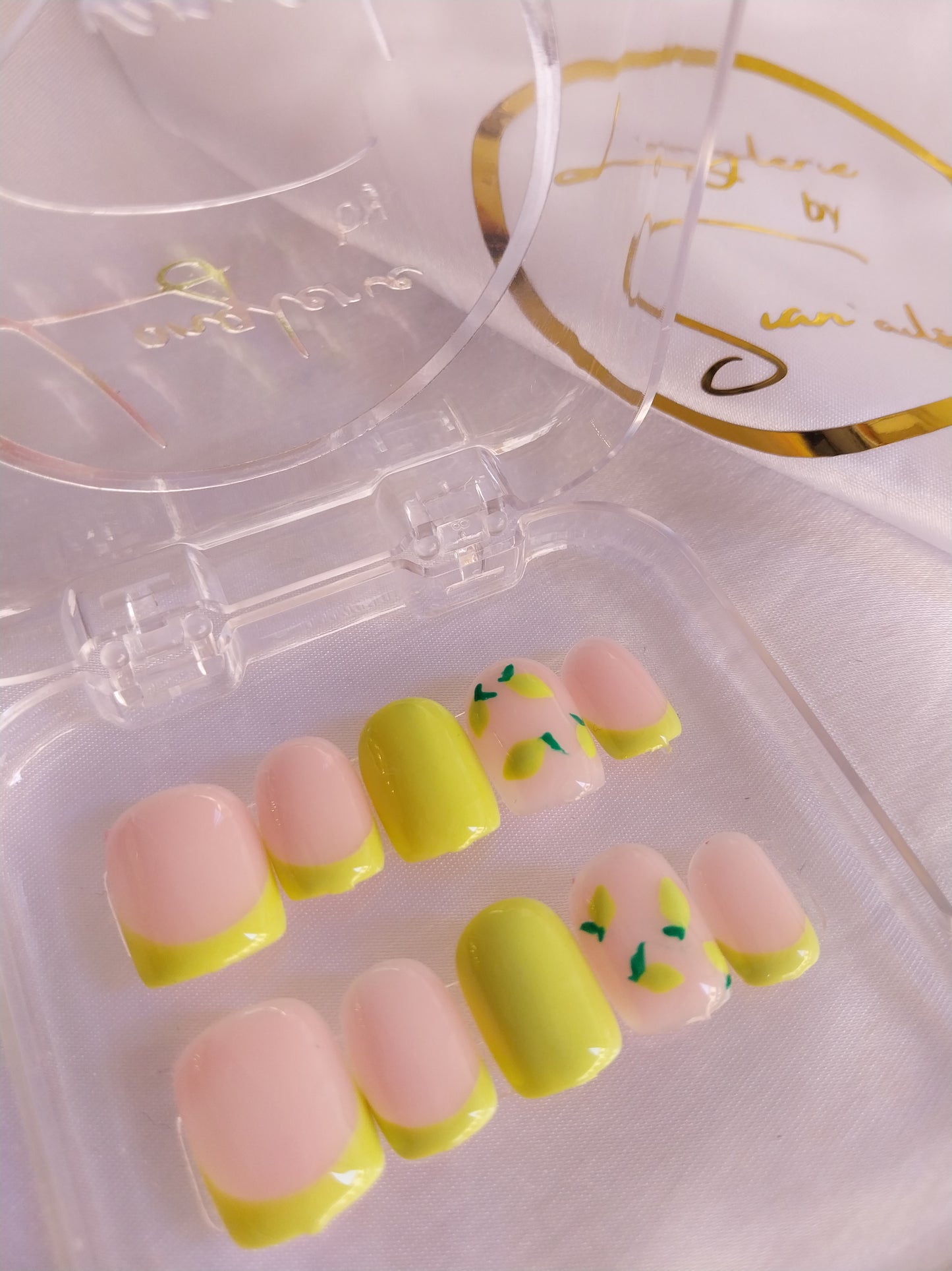 Lemon Juice : Un shot de fun dans ta journée !" 🍋☀️