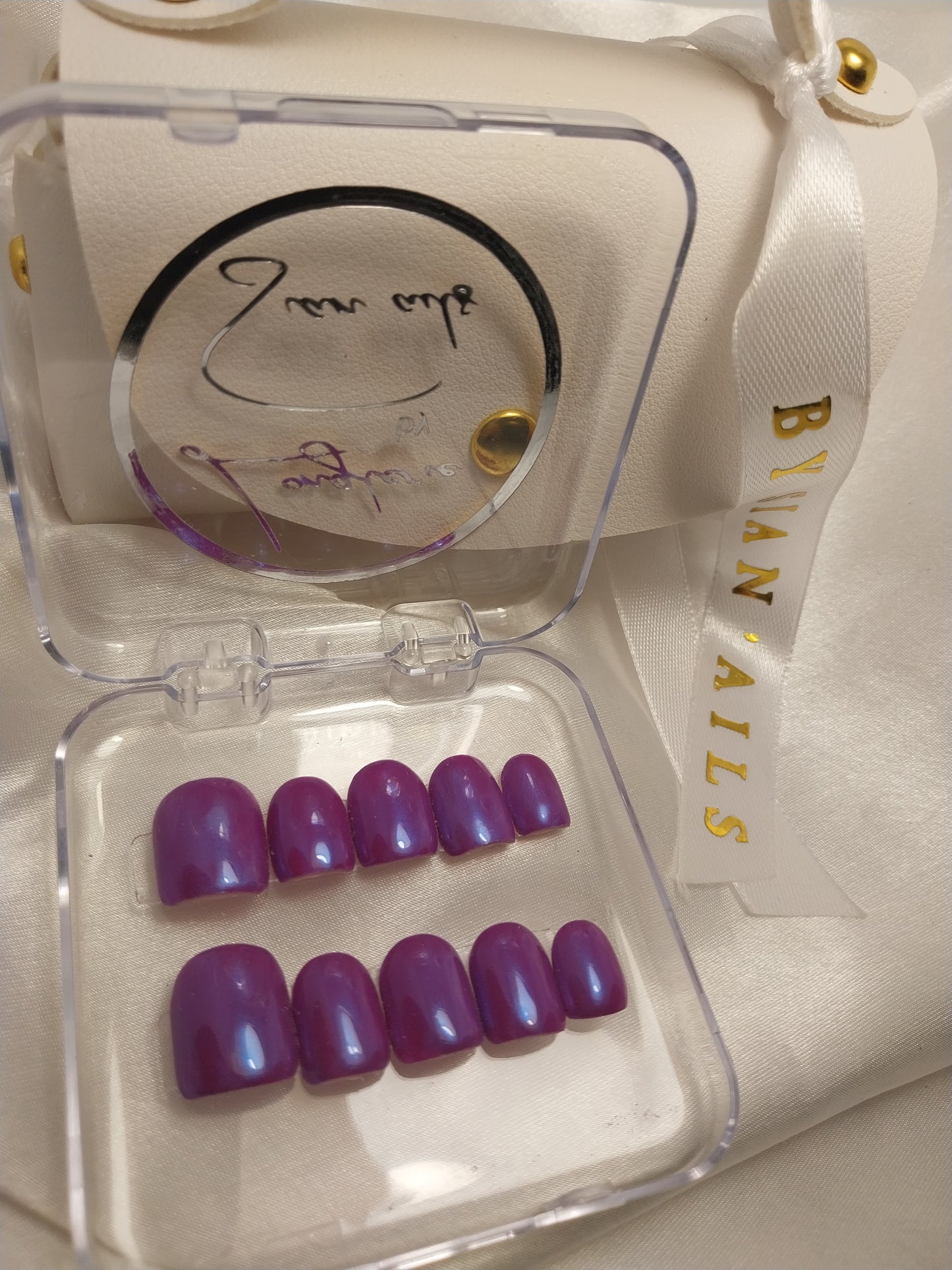 Violet Sirène: Shine On, Queen! 💜👑