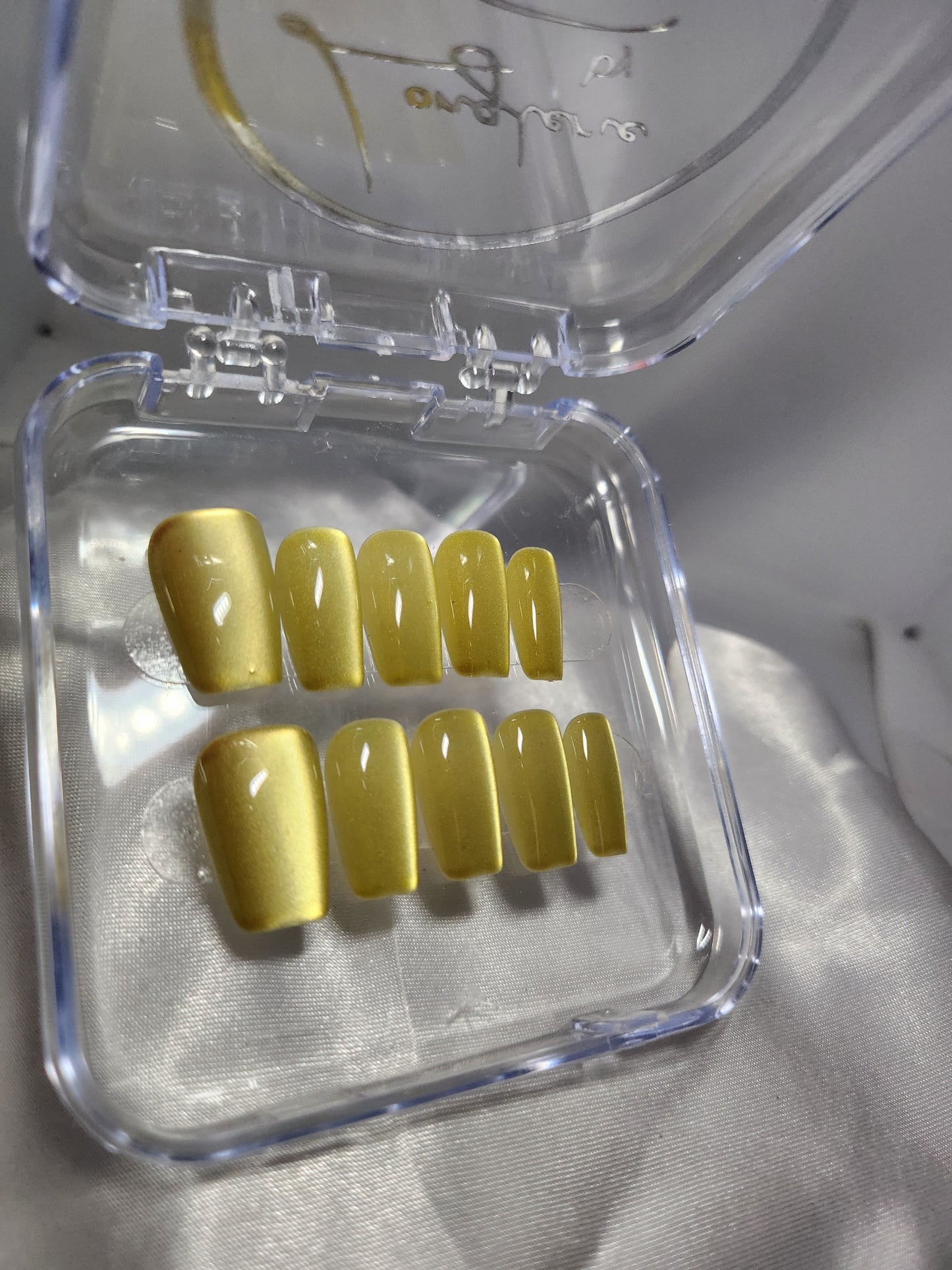 💚💛 Sunny Escape