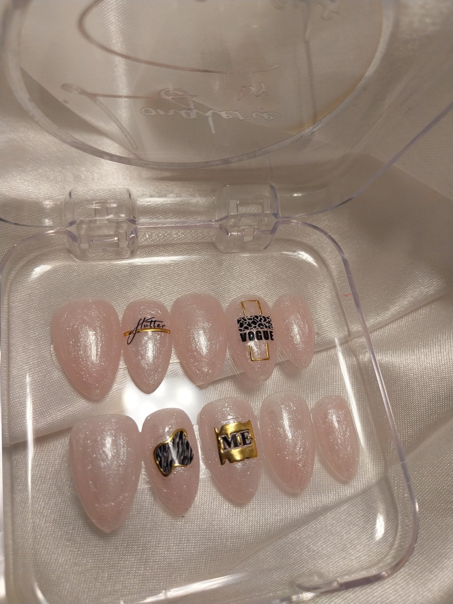 Chic & Wild : Or et zèbre" 🖤💛✨🦓