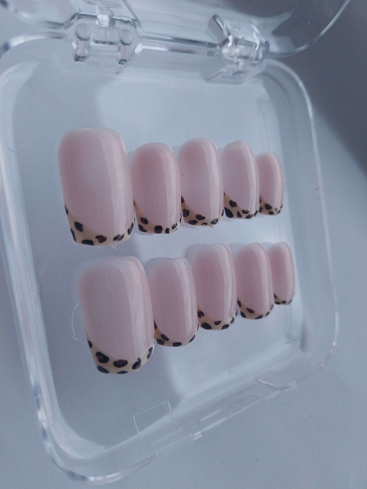 Wild French 🐆🌸