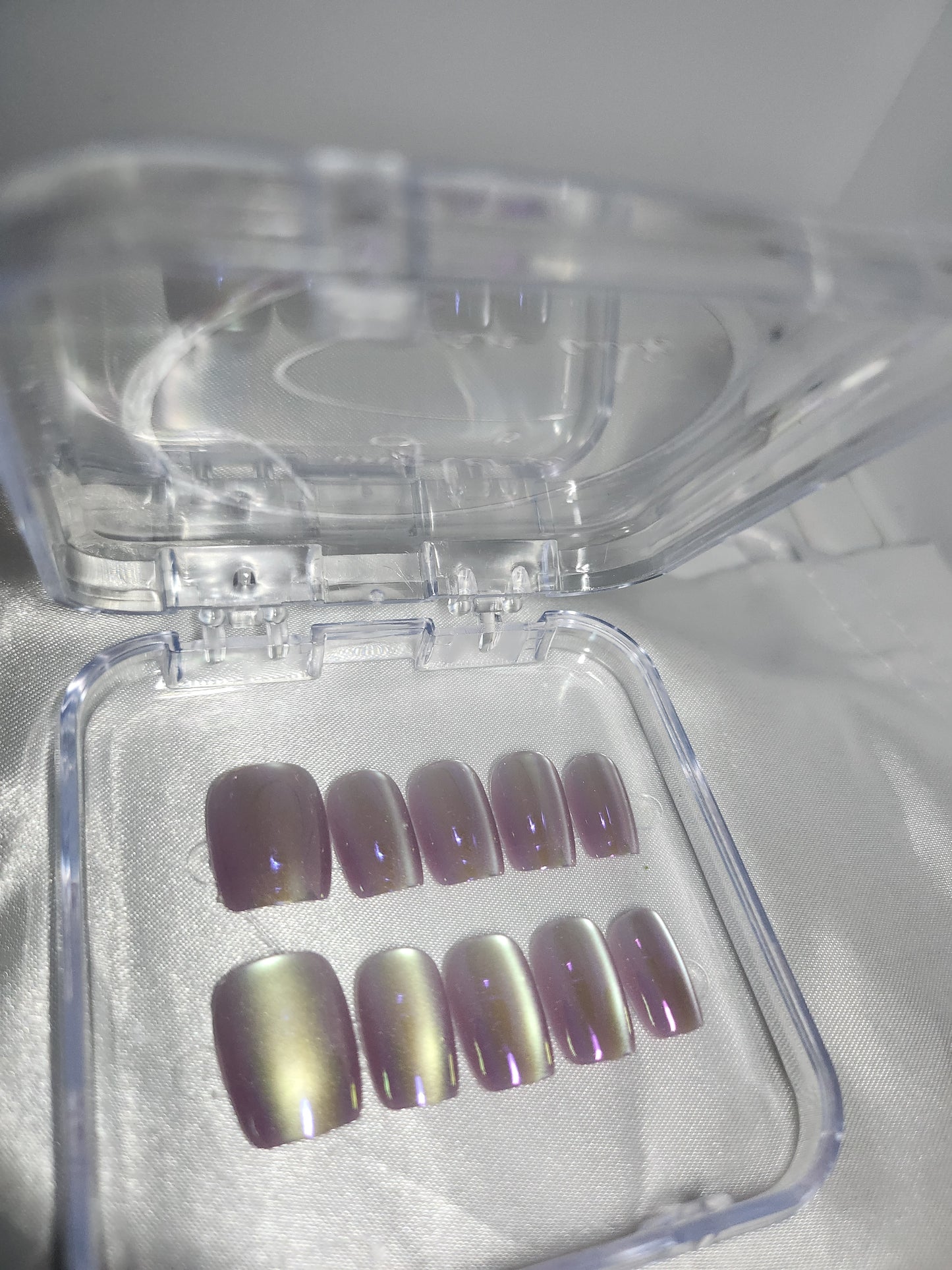 Holographic mood 🌈