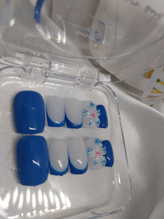 Fleur 3D et bleu éclatant : power combo" 💙🌸💪