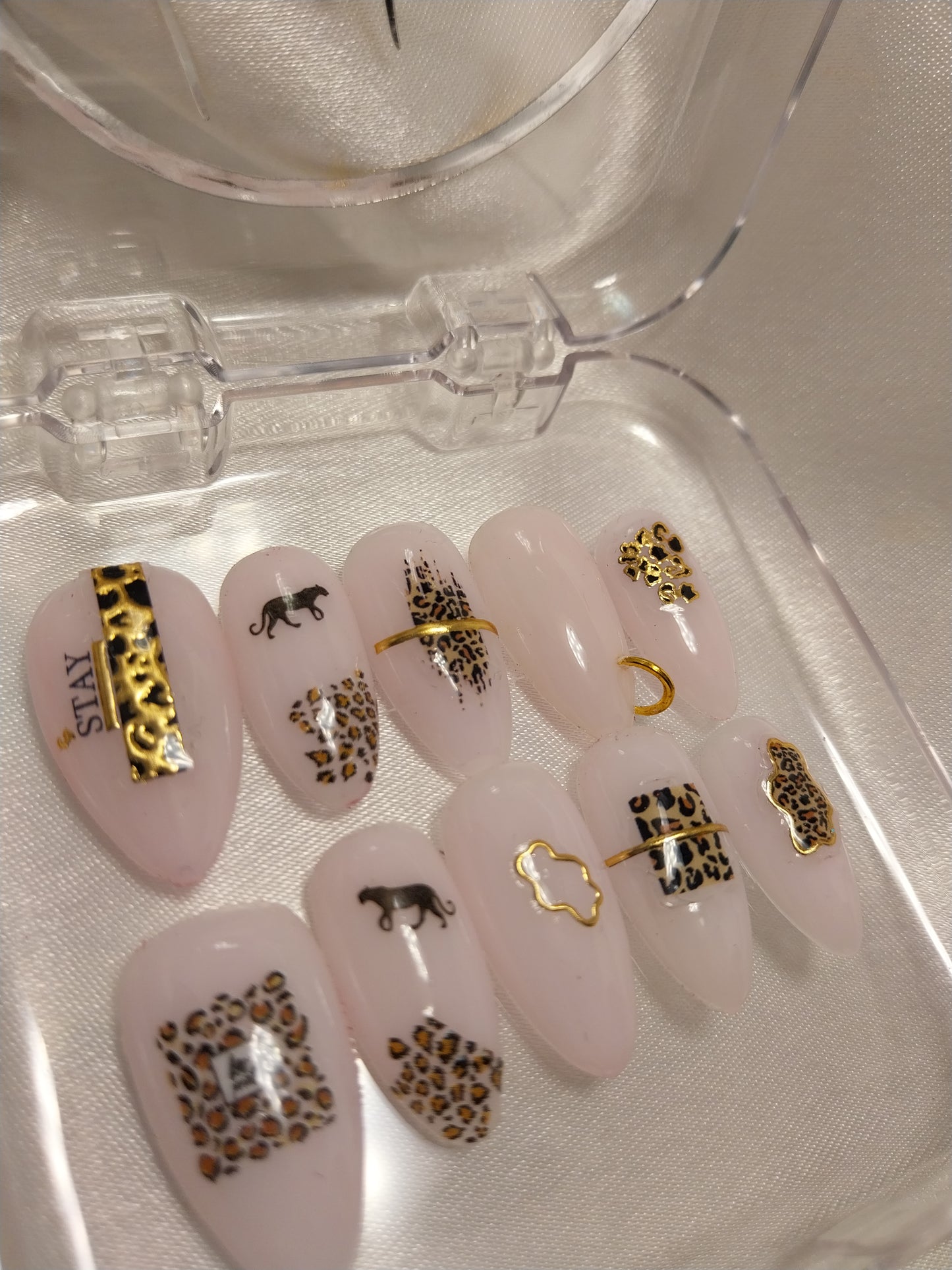 Savage Beauty 🐆💅🏼🕶