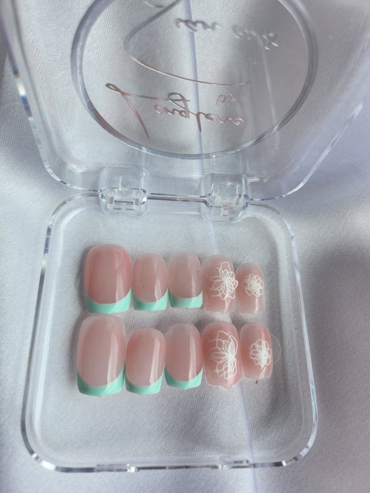 Tropical Clean – French Turquoise & Fleur Blanche 🤍🌴💅🏼